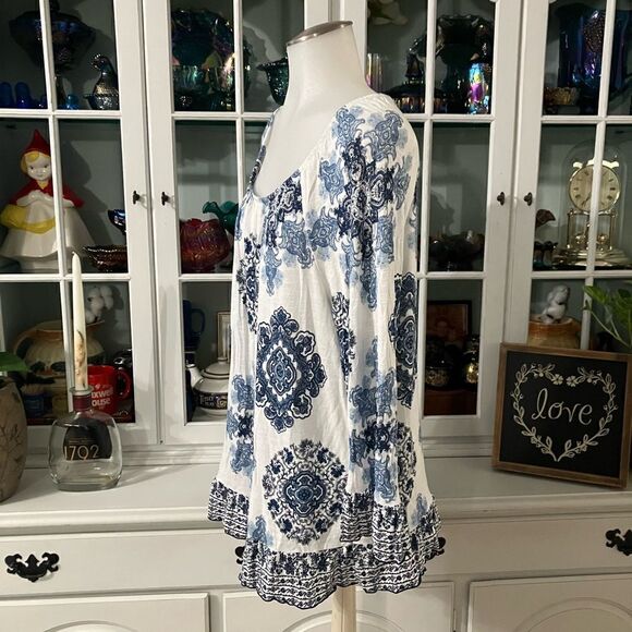 Medallion Pullover Top Size XL INC International Concepts - Picture 4 of 9